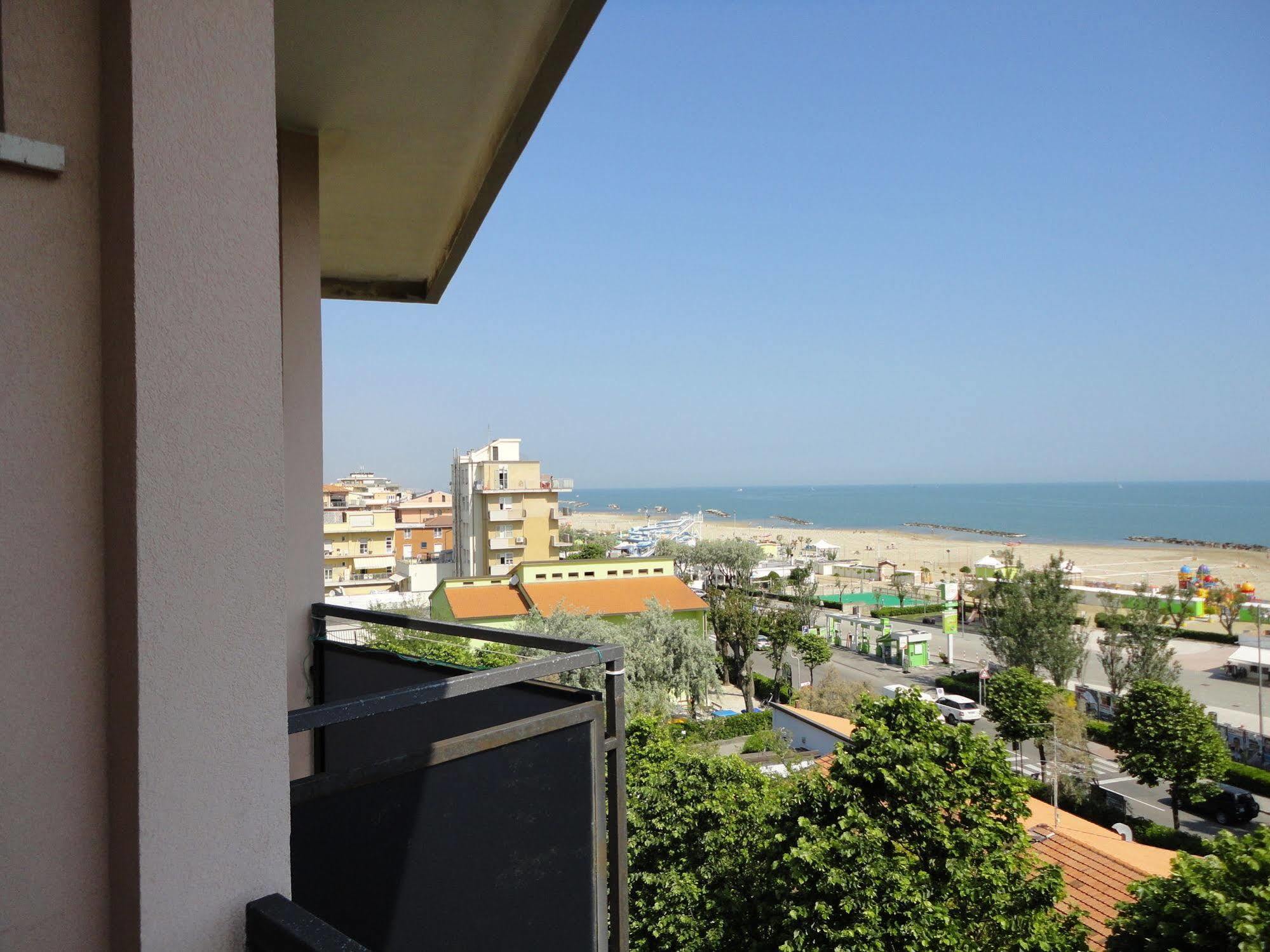 Hotel Euromar Rimini Exterior foto