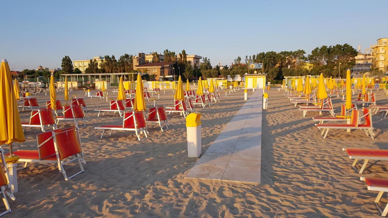 Hotel Euromar Rimini Exterior foto